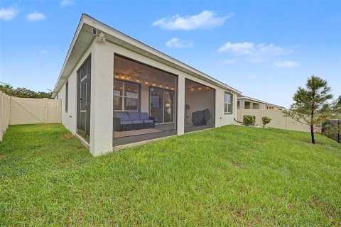 Villa ou maison à vendre à Zephyrhills, Floride: 4 chambres, 188.96 m2 № 2236981 - photo 28