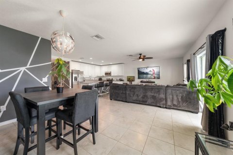Купить виллу или дом в Спринг-Хилл, Флорида 5 комнат, 162.21м2, № 2220157 - фото 11