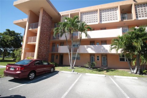 Condo à Lauderdale Lakes, Floride, 2 chambres  № 2013320