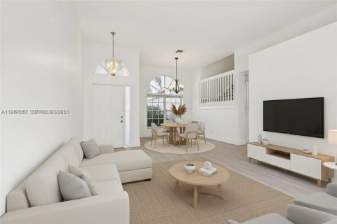 House in Pembroke Pines, Florida 4 bedrooms, 205.59 sq.m. № 2019538 - photo 15