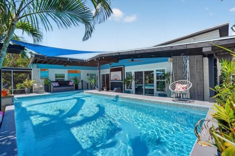 Villa ou maison à vendre à Gulfport, Floride: 4 chambres, 200.85 m2 № 2419385 - photo 2