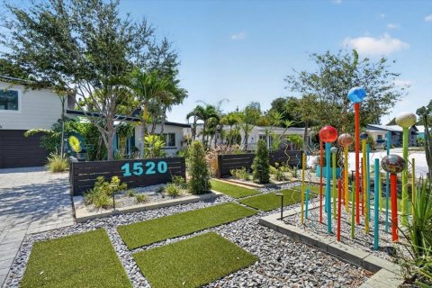Villa ou maison à vendre à Gulfport, Floride: 4 chambres, 200.85 m2 № 2419385 - photo 9