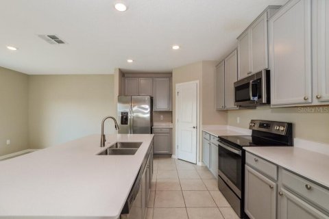 Villa ou maison à louer à Davenport, Floride: 4 chambres, 178.65 m2 № 2100142 - photo 6