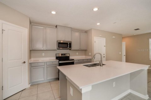 Villa ou maison à louer à Davenport, Floride: 4 chambres, 178.65 m2 № 2100142 - photo 7