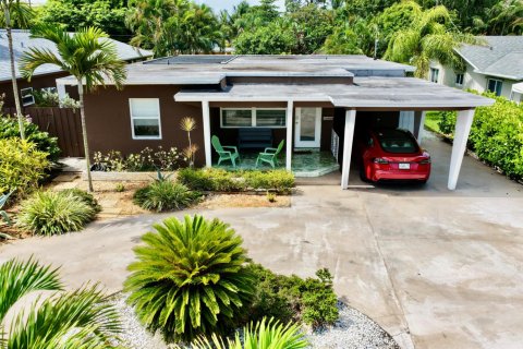 Villa ou maison à Wilton Manors, Floride 3 chambres, 155.61 m2 № 2319565