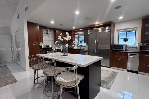Casa en alquiler en Hollywood, Florida, 4 dormitorios, 185.99 m2 № 2085393 - foto 22