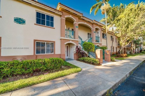 Купить кондоминиум в Хомстед, Флорида 2 спальни, 76.37м2, № 2064766 - фото 2