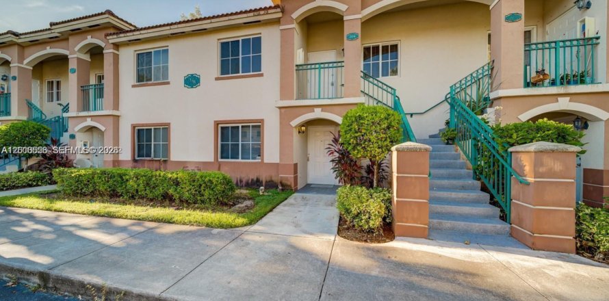 Кондоминиум с 2 спальнями в Хомстед, Флорида № 2064766