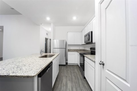 Villa ou maison à vendre à Poinciana, Floride: 3 chambres, 149.85 m2 № 2142999 - photo 3