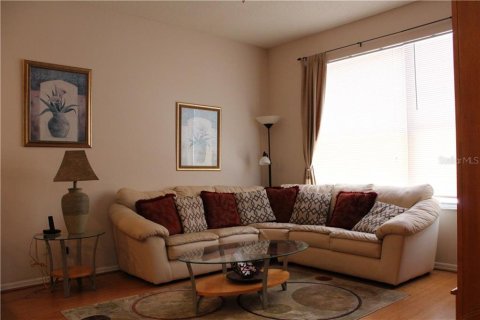 Villa ou maison à louer à Bradenton, Floride: 3 chambres, 184.69 m2 № 213424 - photo 8