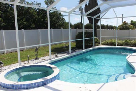 Villa ou maison à louer à Bradenton, Floride: 3 chambres, 184.69 m2 № 213424 - photo 22