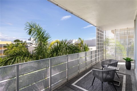 Снять в аренду кондоминиум в Майами-Бич, Флорида 2 спальни, 94.2м2, № 1969592 - фото 21