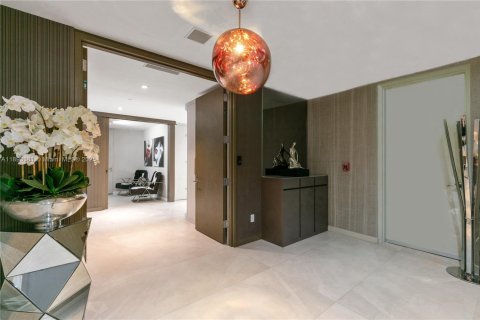 Condo in Sunny Isles Beach, Florida, 4 bedrooms  № 1946035 - photo 22