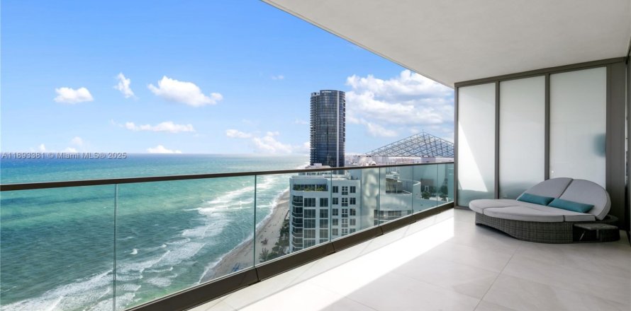 Condo in Sunny Isles Beach, Florida, 4 bedrooms  № 1946035