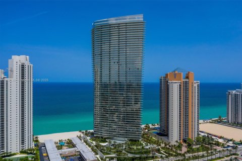 Condo in Sunny Isles Beach, Florida, 4 bedrooms  № 1946035 - photo 3