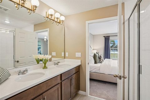 Touwnhouse à vendre à Apopka, Floride: 4 chambres, 174.28 m2 № 2437376 - photo 6