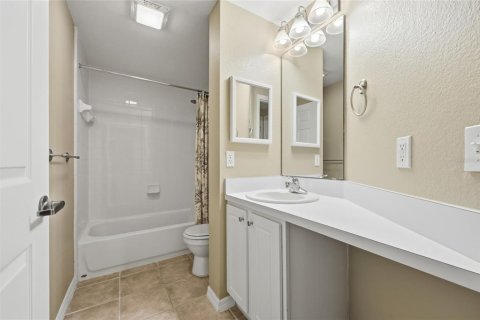 Купить кондоминиум в Гейнсвилл, Флорида 3 комнаты, 104.24м2, № 2226660 - фото 17