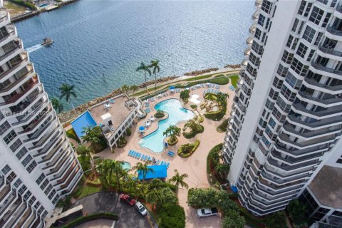 Condominio en venta en Aventura, Florida, 2 dormitorios, 134.43 m2 № 1477050 - foto 27