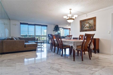 Condominio en venta en Aventura, Florida, 2 dormitorios, 134.43 m2 № 1477050 - foto 4