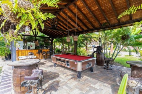 Propiedad comercial en venta en Miami, Florida, 125.42 m2 № 2428476 - foto 8
