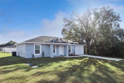 Villa ou maison à vendre à Dunnellon, Floride: 3 chambres, 104.98 m2 № 2143307 - photo 2