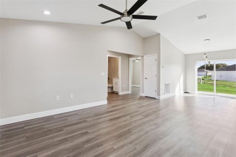 Villa ou maison à vendre à Dunnellon, Floride: 3 chambres, 104.98 m2 № 2143307 - photo 4
