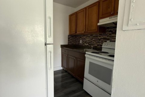 Appartement à louer à West Palm Beach, Floride: 2 chambres, 63.36 m2 № 2439162 - photo 3