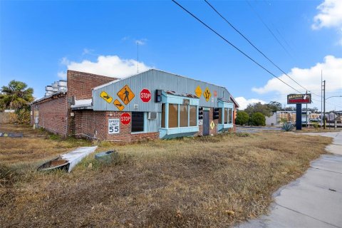 Propiedad comercial en venta en Lake Wales, Florida, 635.73 m2 № 2157091 - foto 4