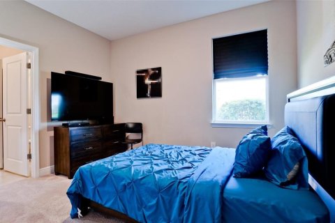 House in Bradenton, Florida 4 bedrooms, 258.92 sq.m. № 2306386 - photo 26