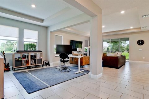 House in Bradenton, Florida 4 bedrooms, 258.92 sq.m. № 2306386 - photo 12