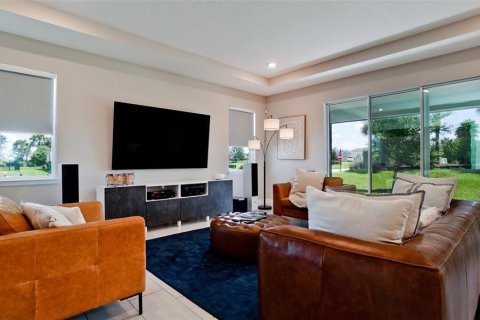 House in Bradenton, Florida 4 bedrooms, 258.92 sq.m. № 2306386 - photo 5