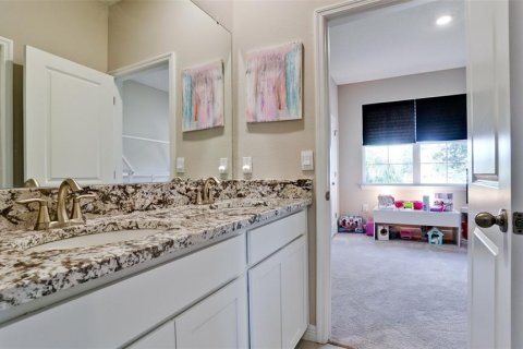 House in Bradenton, Florida 4 bedrooms, 258.92 sq.m. № 2306386 - photo 28
