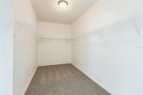 House in Wesley Chapel, Florida 4 bedrooms, 206.06 sq.m. № 1773597 - photo 26