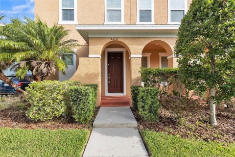 House in Wesley Chapel, Florida 4 bedrooms, 206.06 sq.m. № 1773597 - photo 1