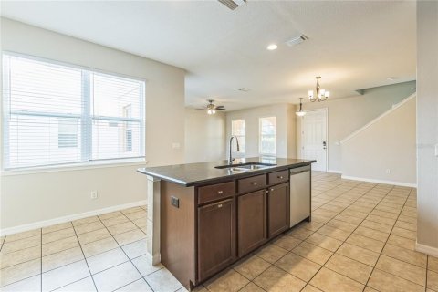 House in Wesley Chapel, Florida 4 bedrooms, 206.06 sq.m. № 1773597 - photo 12