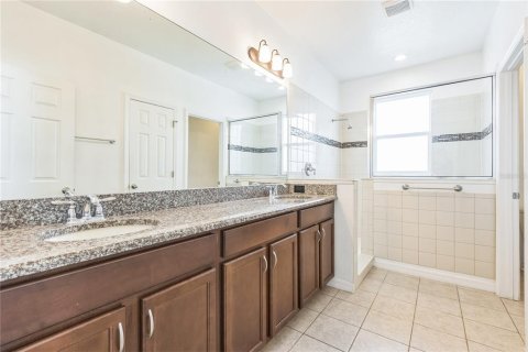 House in Wesley Chapel, Florida 4 bedrooms, 206.06 sq.m. № 1773597 - photo 28