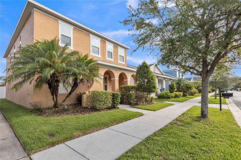 House in Wesley Chapel, Florida 4 bedrooms, 206.06 sq.m. № 1773597 - photo 4