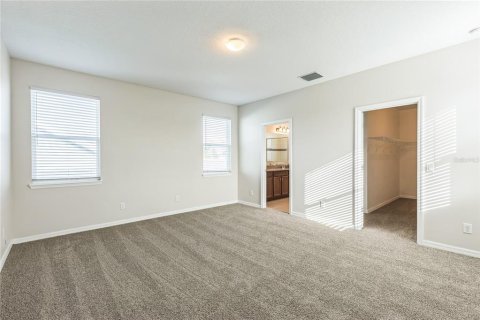House in Wesley Chapel, Florida 4 bedrooms, 206.06 sq.m. № 1773597 - photo 24