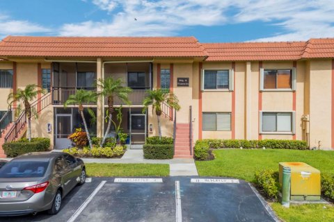 Condo à Weston, Floride, 2 chambres  № 2146215
