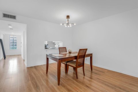 Copropriété à vendre à Weston, Floride: 2 chambres, 114.36 m2 № 2146215 - photo 13