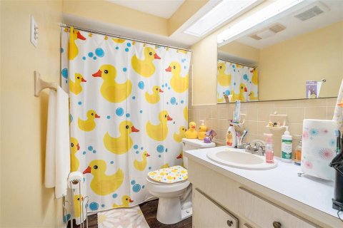 House in Port Richey, Florida 3 bedrooms, 102.84 sq.m. № 1907347 - photo 24