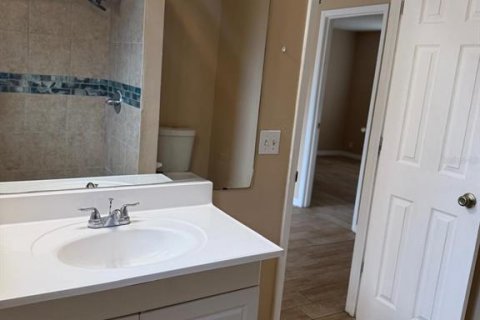 Casa en venta en Deltona, Florida, 3 dormitorios, 121.14 m2 № 2287394 - foto 18