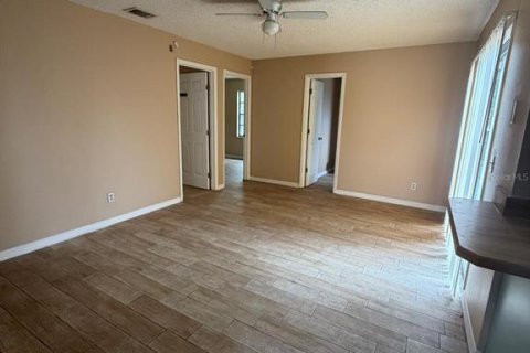 Casa en venta en Deltona, Florida, 3 dormitorios, 121.14 m2 № 2287394 - foto 13