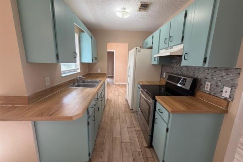 Casa en venta en Deltona, Florida, 3 dormitorios, 121.14 m2 № 2287394 - foto 15