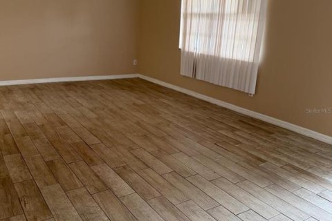 Casa en venta en Deltona, Florida, 3 dormitorios, 121.14 m2 № 2287394 - foto 4
