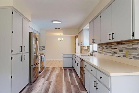 Casa en venta en Beverly Hills, Florida, 2 dormitorios, 156.63 m2 № 1824583 - foto 11