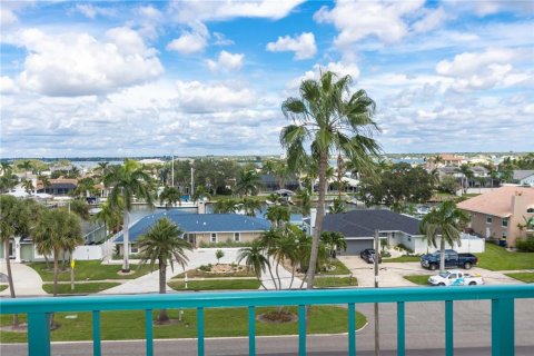 Condo in Clearwater, Florida, 2 bedrooms  № 1913765 - photo 28