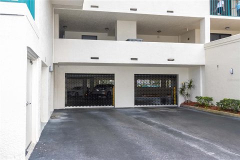 Condo in Clearwater, Florida, 2 bedrooms  № 1913765 - photo 10