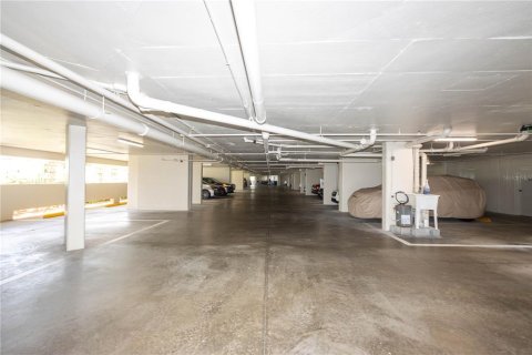 Condo in Clearwater, Florida, 2 bedrooms  № 1913765 - photo 12