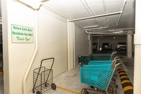 Condo in Clearwater, Florida, 2 bedrooms  № 1913765 - photo 14